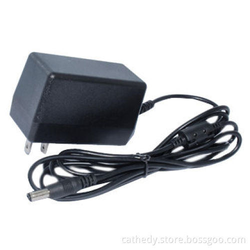 Wholesale 5V 2A China tablet power chargers in 2.5 x 0.7mm/3.5 x 1.35mm, with 2-year warranty